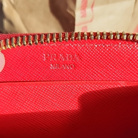 Prada Red Women's Zip. Around Wallet/Card Case - Picture 4 of 14